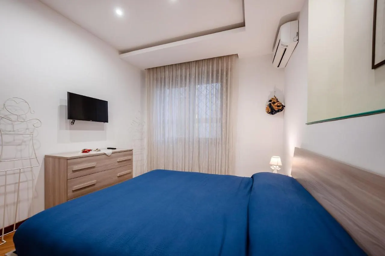 Napoli Charming Apartments Vomero 