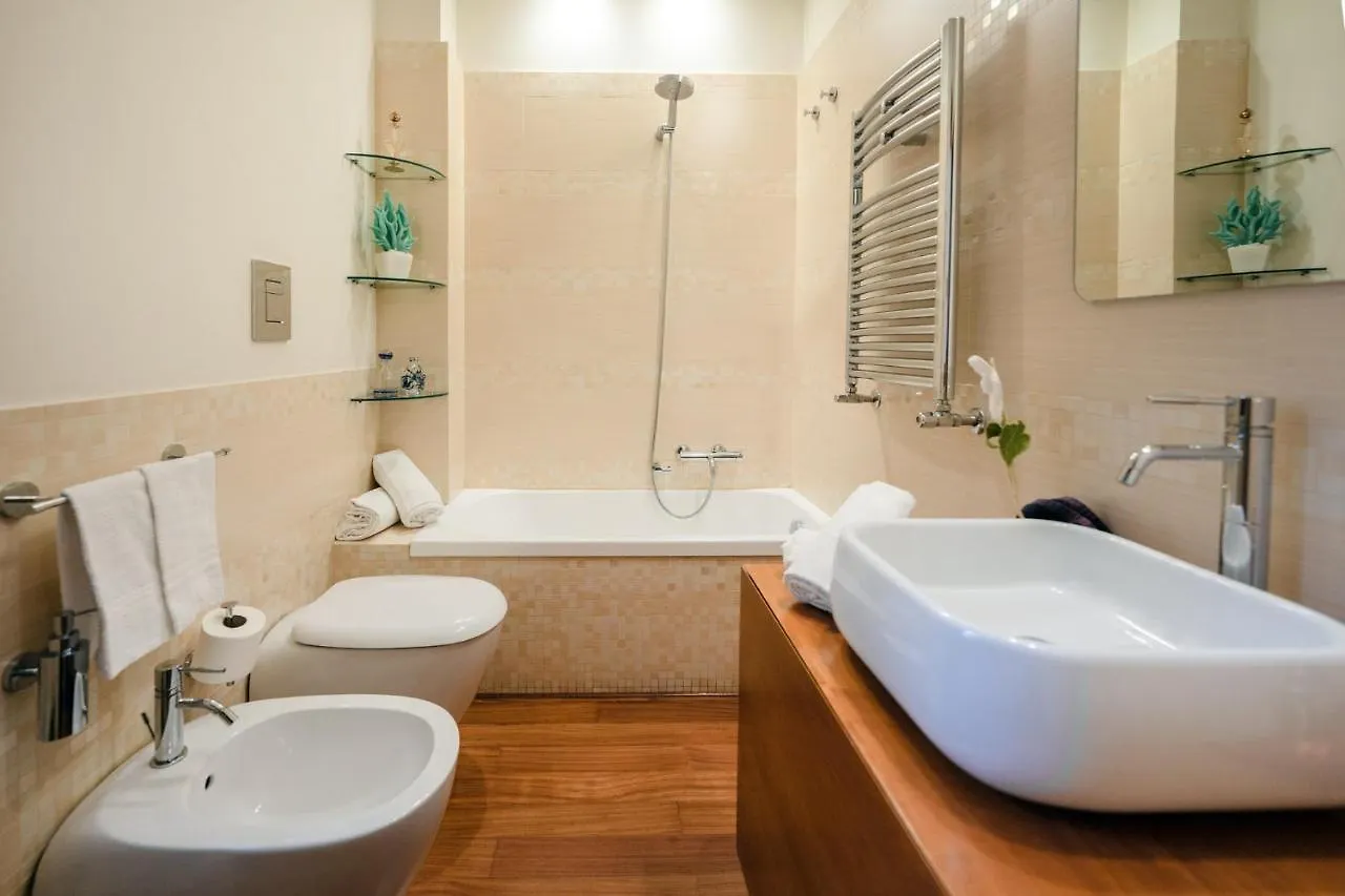 Napoli Charming Apartments Vomero 