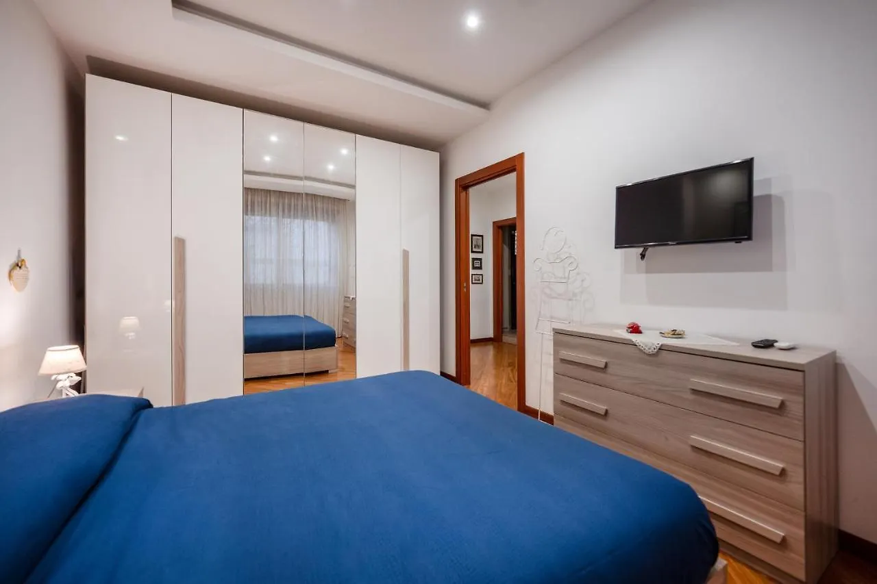 Napoli Charming Apartments Vomero 