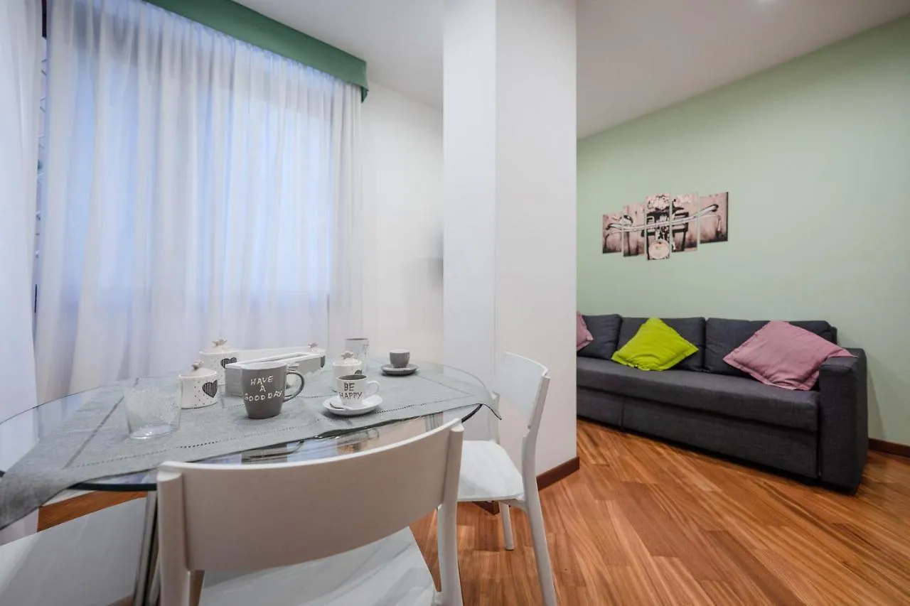 Napoli Charming Apartments Vomero 